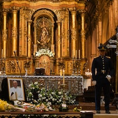 How much does the Pope earn from the Catholic Church and what is the salary of the Vatican’s Holy Father?