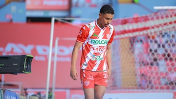 Johan Rojas of Necaxa during the 13th round match between Necaxa and Queretaro as part of the Liga BBVA MX, Torneo Clausura 2025 at Victoria Stadium, on March 28, 2025 in Aguascalientes, Mexico.