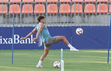El delantero portugués, João Félix, entrenando en las instalaciones deportivas del Cerro del Espino. 