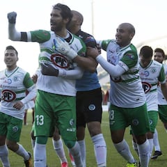 Abreu supera récord mundial con su fichaje en Audax Italiano