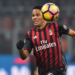 Ex jugador de Milan: "Bacca tiene que decidir si se va o no"