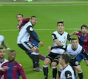 El gol anulado al Levante por una falta de Paulista a Gayá