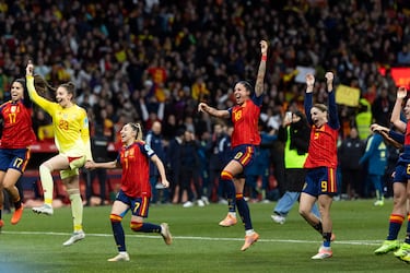 Las jugadoras españolas celebran la victoria por 3-0 ante Alemania. Las de Sonia Bemúdez conquistan su segunda Nations League.