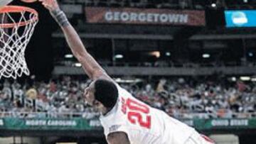 <b>Y EL NÚMERO UNO ES... </b>Alguien muy grande y que pueda reventar las zonas con cosas así: Greg Oden.