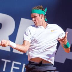 Jarry celebra ante un Top Ten el mejor triunfo de su carrera