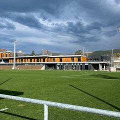 Lezama saca músculo