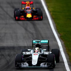 Mercedes: nueva evolución ante la presión de Ferrari y Red Bull