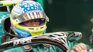 Aston Martin's Spanish driver Fernando Alonso ahead of the second practice session of the Bahrain Formula One Grand Prix at the Bahrain International Circuit in Sakhir on February 29, 2024. (Photo by Giuseppe CACACE / AFP)