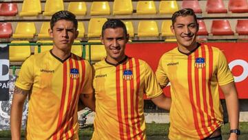 Gerson Reyes, David Miranda y Diego García fueron presentados como nuevos futbolistas del UE Sant Andreu de la tercera división de España.