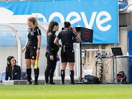 22/03/26 FUTBOL FEMENINO
PARTIDO PRIMERA DIVISION FEMENINA
ALHAMA - ATLETICO DE MADRID
ARBITRA REVISA FVS PENALTI