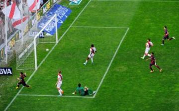 Messi marca el 0-1.