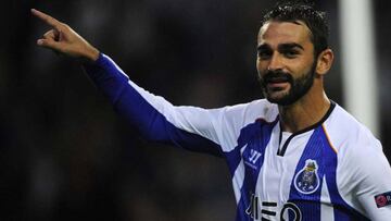 Adrián, que entrenaba con el filial, se ejercita con el Oporto