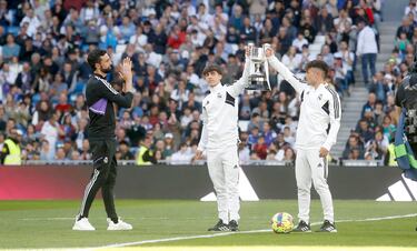 Homenaje de la afición en el Bernabéu al Real Madrid Juvenil de Álvaro Arbeloa tras ganar la Copa del Rey 2023.
 