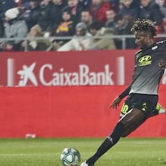 Lomotey, del Extremadura, en el punto de mira de varios equipos