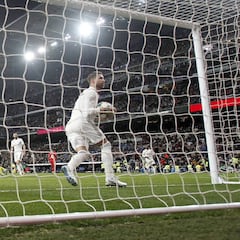 Ramos se ofrece como nueve