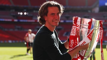 Soccer Football - Championship Play-Off Final - Brentford v Swansea City - Wembley Stadium, London, Britain - May 29, 2021 Brentford manager Thomas Frank celebrates with the trophy after winning the Championship Play-Off Final Action Images via Reuters/Ma