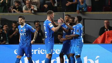 El Al Hilal ganó su primer título al vencer al Al Ittihad, y de esa manera mantiene vivas sus ilusiones de ganar el triplete.