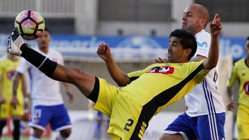 Leal es intervenido y podría estar un año fuera de las canchas