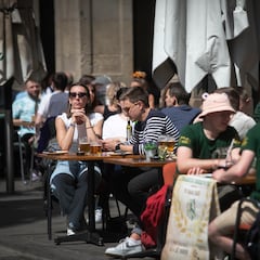 Se va de bares en horario laboral, la empresa le pone un detective y acaba cobrando 25.000 euros de indemnización