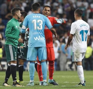 Quique Setién flying the flag for football