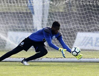 Pantilimon es el octavo portero del Depor en cuatro temporadas