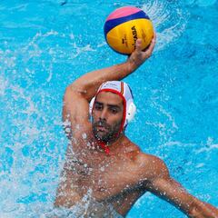 España pasa el trámite y Rusia apunta a escollo en octavos