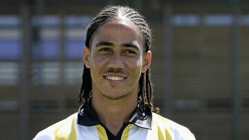 Firmó en enero de 2006 por el Borussia Dortmund. Tuvo un breve paso por el equipo alemán entre 2006 y 2007.