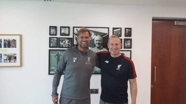 Entrenador de saques de banda del Liverpool lleva su metodología a la FMF