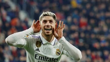 Soccer Football - LaLiga - Osasuna v Real Madrid - El Sadar Stadium, Pamplona, Spain - February 18, 2023 Real Madrid's Federico Valverde celebrates scoring their first goal REUTERS/Vincent West     TPX IMAGES OF THE DAY