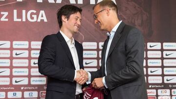 El centrocampista Rosicky vuelve al Sparta de Praga