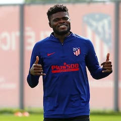 En Inglaterra aseguran que el Arsenal tira la toalla por Thomas