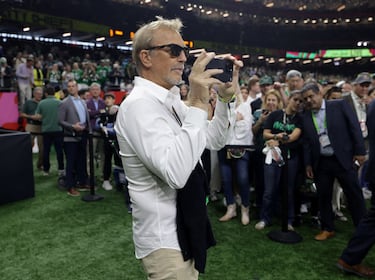 El actor acudió al Superdome de Nueva Orleans.