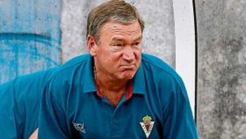 <b>¿EL DUODÉCIMO? </b>Clemente apura la semana pendiente de la preparación y del 'ficherío'.