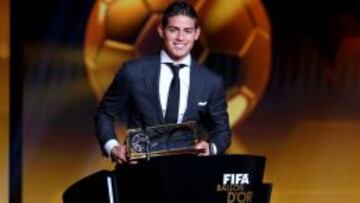 James Rodr&iacute;guez en la gala del Bal&oacute;n de Oro del a&ntilde;o pasado, en la cual fue galardonado con el premio Puskas al mejor gol del 2014