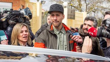 El exjugador de la Arandina CF, V&iacute;ctor Rodr&iacute;guez Ramos &quot;Viti&quot;, a su salida de prisi&oacute;n en Burgos