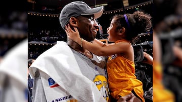 El mundo del baloncesto recuerda al ícono de la NBA fallecido en 2020 tras un accidente aéreo junto a su hija, una figura recordada en todo el mundo.