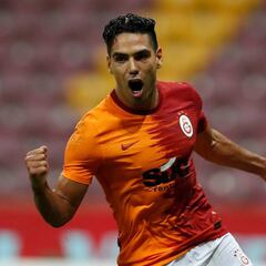 Falcao y Karakullukcu lideran la tabla de goleadores en Turquía