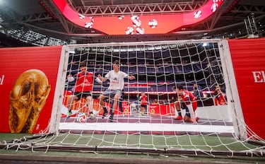 07/02/26 EVENTO FIFA WORLD CUP 26 TROPHY TOUR COCACOLA SANTIAGO BERNABEU