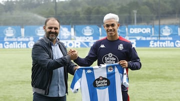 Deportivo de La Coruña. Presentación Juan Gauto
