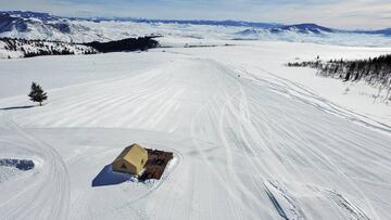 Invierno es una de las épocas doradas para este rancho. No en vano, tiene hasta 11 pistas de esquí privadas, incluyendo la posibilidad de practicar esquí nórdico y snowmobile a través de 40 kilómetros de senderos preparados para ello y colinas con un desnivel de 700 metros de altura. 