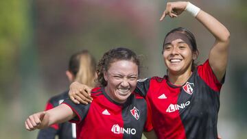 Este s&aacute;bado 12 de enero por la ma&ntilde;ana, Fernanda Lim&oacute;n y Joana Robles se encargaron de darle la primera victoria a Atlas sobre Chivas por marcador de 2-0.