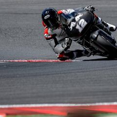 Austria: las MotoGP frenan en el doble de metros que los F1