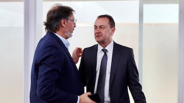 Loren Juarros, director deportivo del Málaga, y José María Muñoz, administrador judicial.