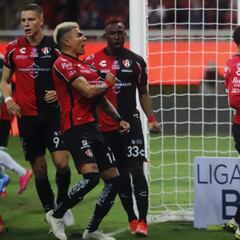 A Aldo Rocha le gustaría ver a la barra de Chivas en el Jalisco