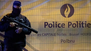 Video of terrorist in Brussels escaping on motorcycle