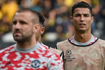 Manchester United's Portuguese striker Cristiano Ronaldo looks on as he warms up prior to the UEFA Champions League Group F football match between Young Boys and Manchester United at Wankdorf stadium in Bern, on September 14, 2021. (Photo by Fabrice COFFR