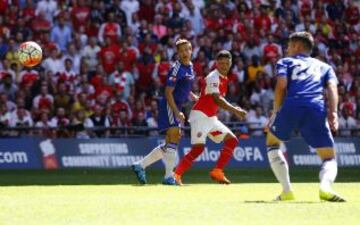 Arsenal se impuso por 1-0 al Chelsea, con gol de Oxlade-Chamberlain; y se quedó con la FA Community Shield por segundo año consecutivo.