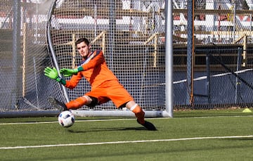 Giuliano Gatica (19) juega para la Sub 19 del Hammarby IF y fue parte de los sparrings que utilizó Reinaldo Rueda en sus inicios como técnico de la selección.