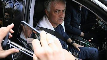 Rome (Italy), 16/01/2024.- Former coach of AS Roma, Jose Mourinho, leaves the club's Trigoria training center in Italy, 16 January 2024. AS Roma sacked coach head Jose Mourinho with immediate effect. (Italia) EFE/EPA/MASSIMO PERCOSSI
