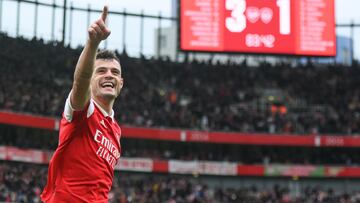 Granit Xhaka, jugador del Arsenal, celebra su gol ante Leeds United.